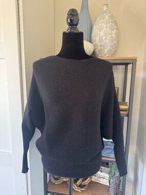 Philosophy Black Batwing Horizontal Ribbed Lightweight Sweater - Size L